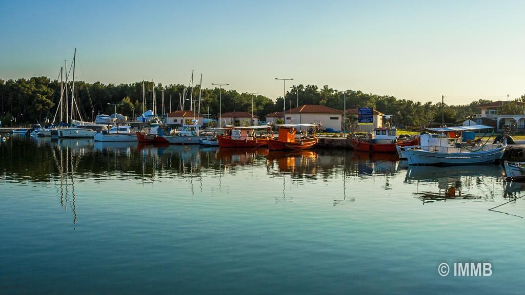 Porto Lagos Rooms エクステリア 写真