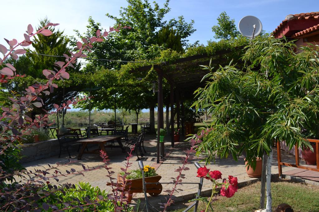 Porto Lagos Rooms エクステリア 写真
