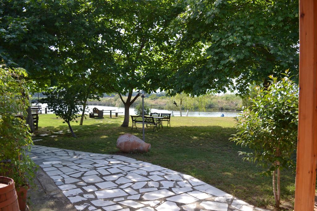 Porto Lagos Rooms エクステリア 写真